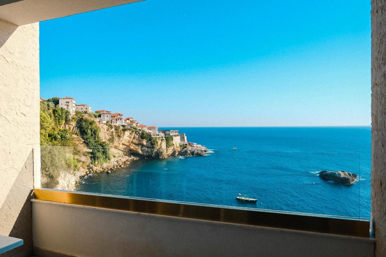 Hotel Maris Ulcinj Exterior photo