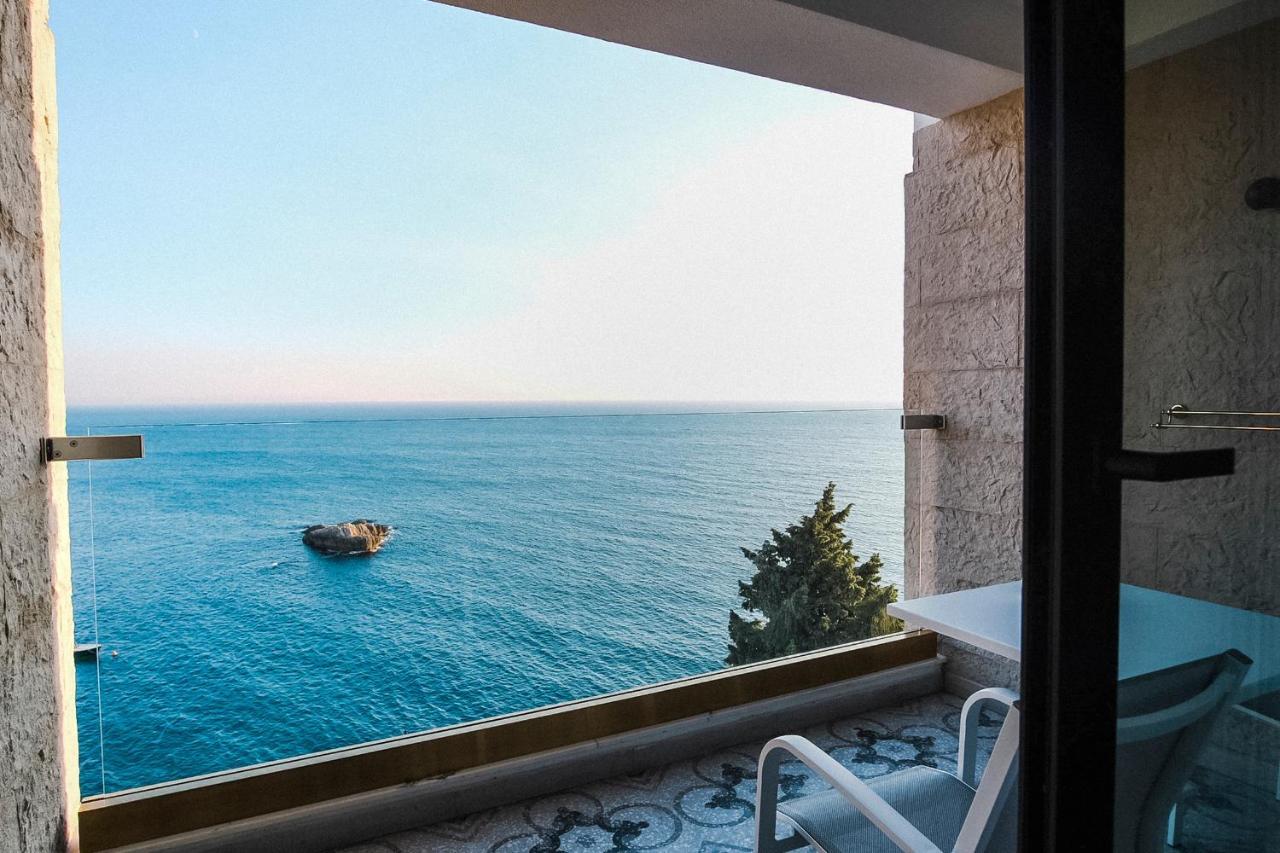Hotel Maris Ulcinj Exterior photo