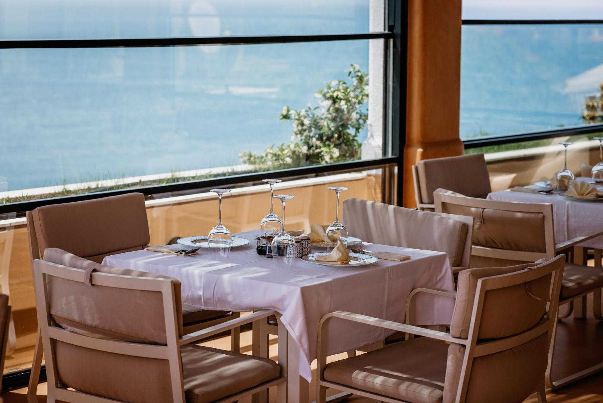Hotel Maris Ulcinj Exterior photo