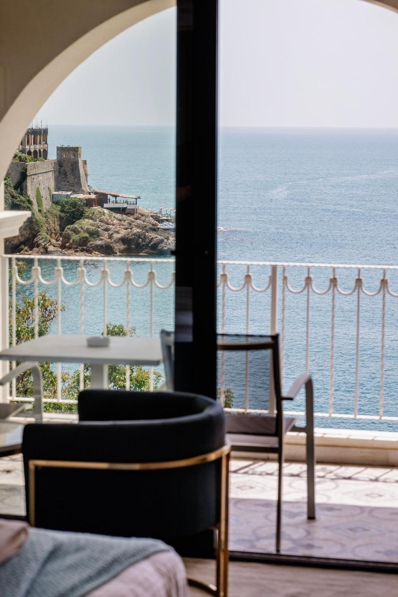 Hotel Maris Ulcinj Exterior photo